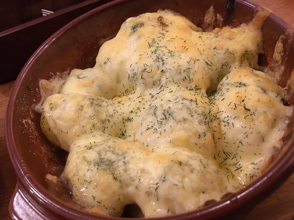 定番フード「ポテトのチーズ焼き」