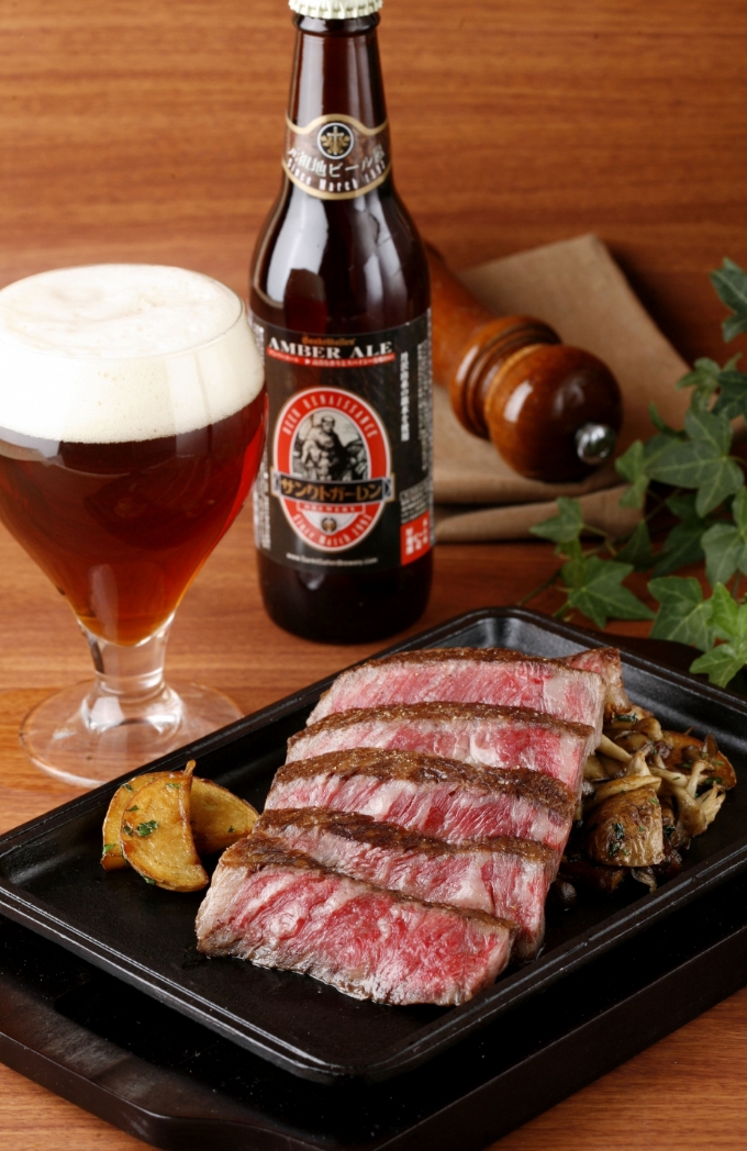 近年のライトなビールとは対極のパワフルな味わいで、 ビール好きの人におススメ。